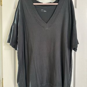 Aerie Gray V-Neck Shirt XL